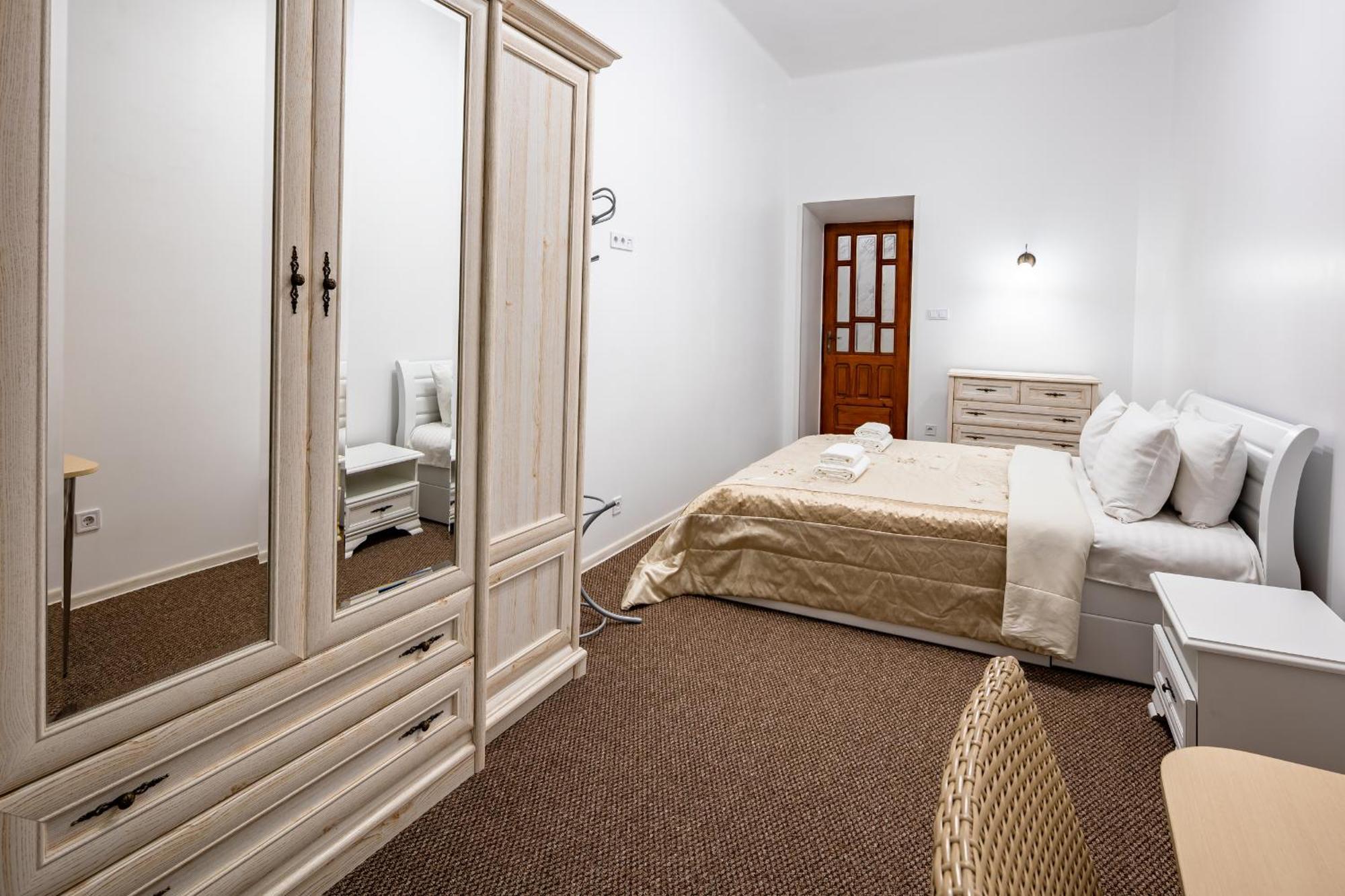Designer Apartment! The Center! Валова 29 Lviv Exterior photo